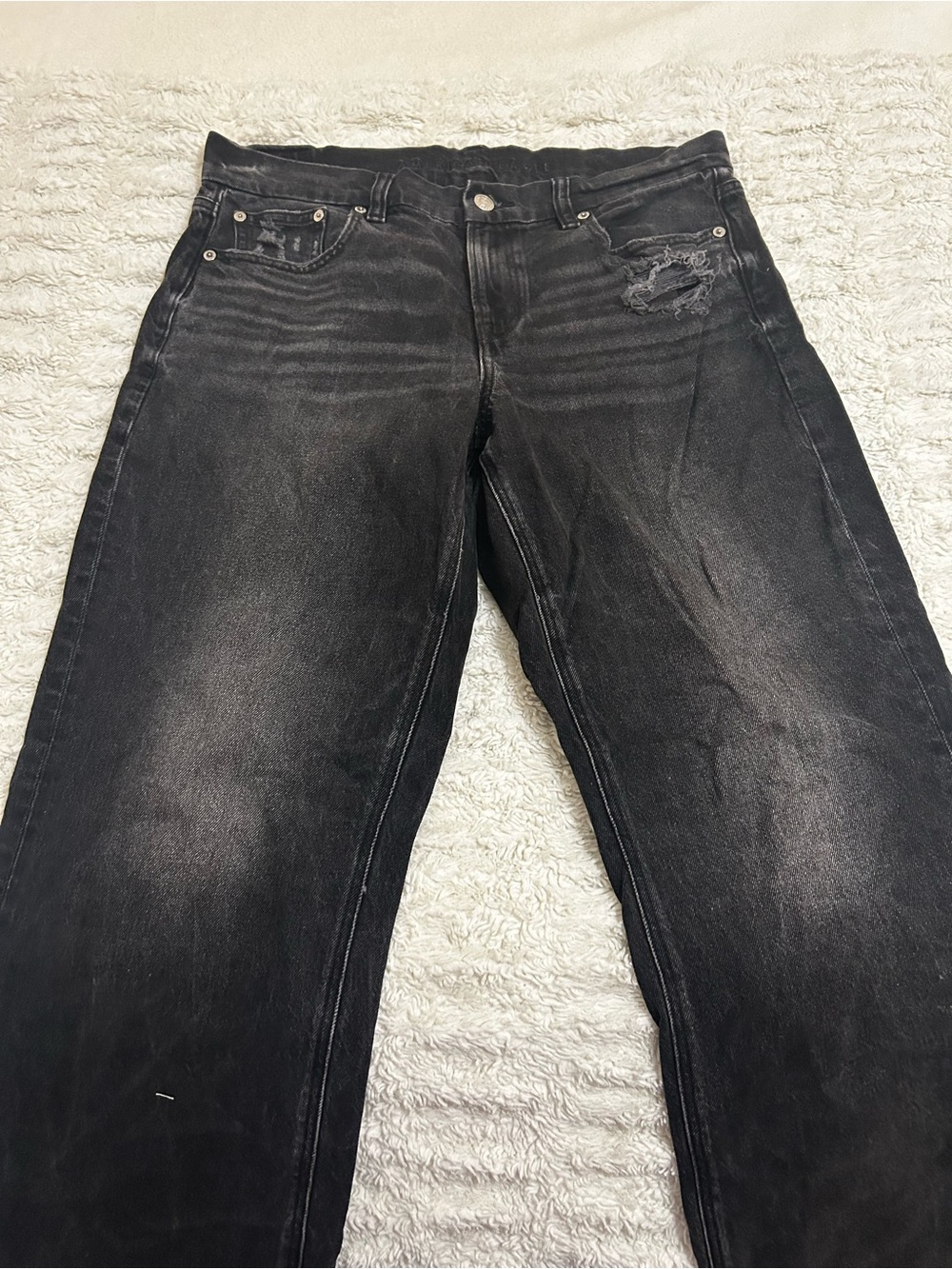 Women’s Black Distressed Jeans - Classic Straight Fit